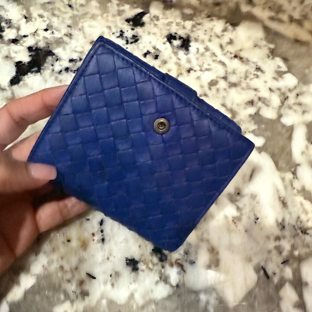Authentic Bottega Blue Woven Leather Wallet - Picture 2 of 7